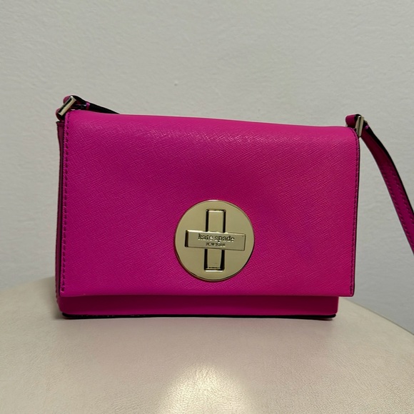 Sale! Kate Spade Crossbody Bag - Picture 1 of 4